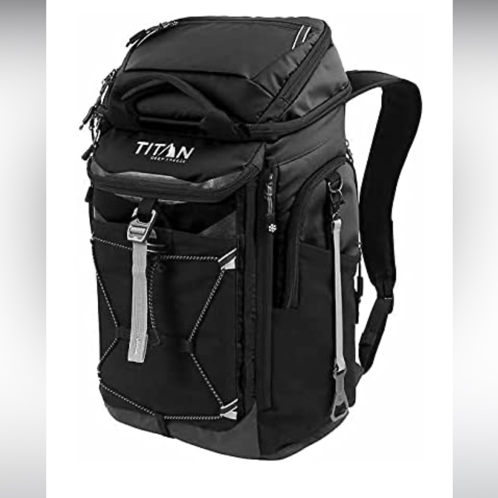 SOLD NWT Arctic Zone Titan Deep Freeze Series Cooler 24 Can Holder